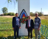 Возложение венков и цветов к обелискам в честь 75-летия Победы в Великой Отечественной войне